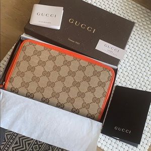 Gucci wallet